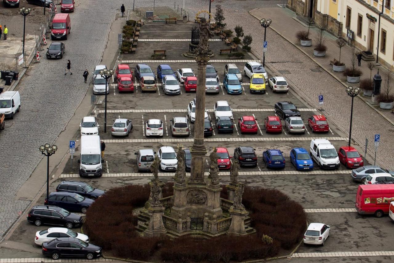 Exkluzivni Apartman V Prizemi V Hradci Kralove Hradec Králové Buitenkant foto