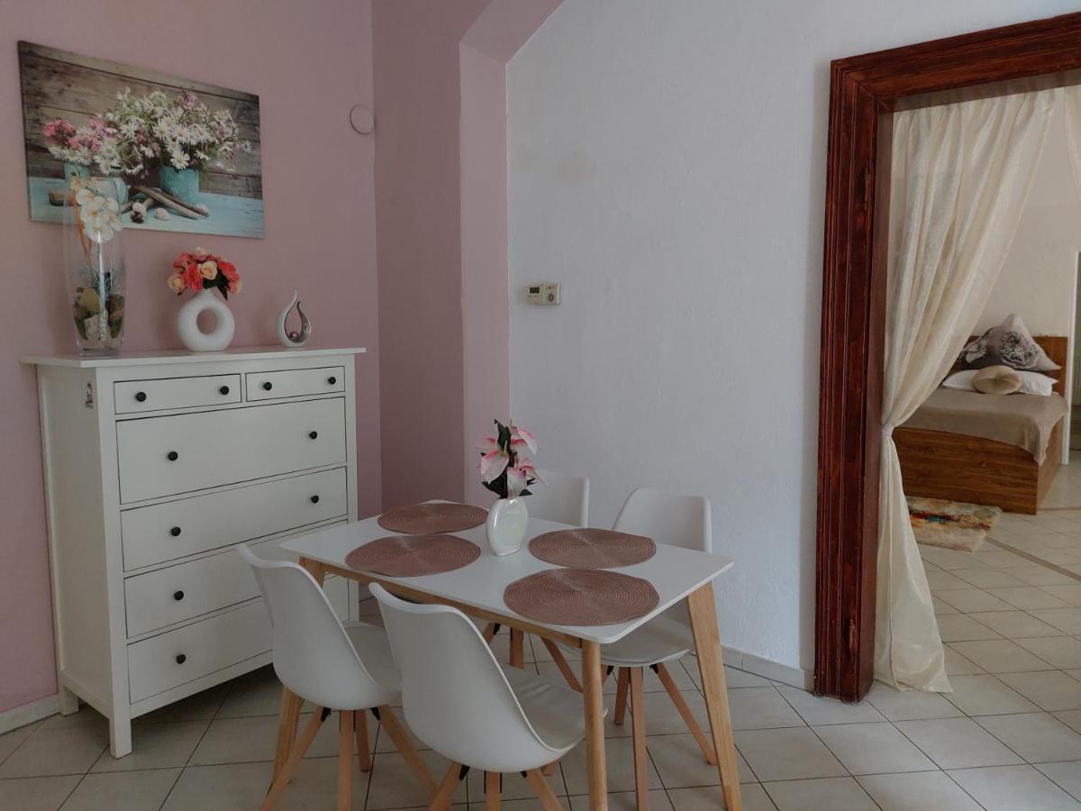 Exkluzivni Apartman V Prizemi V Hradci Kralove Hradec Králové Buitenkant foto